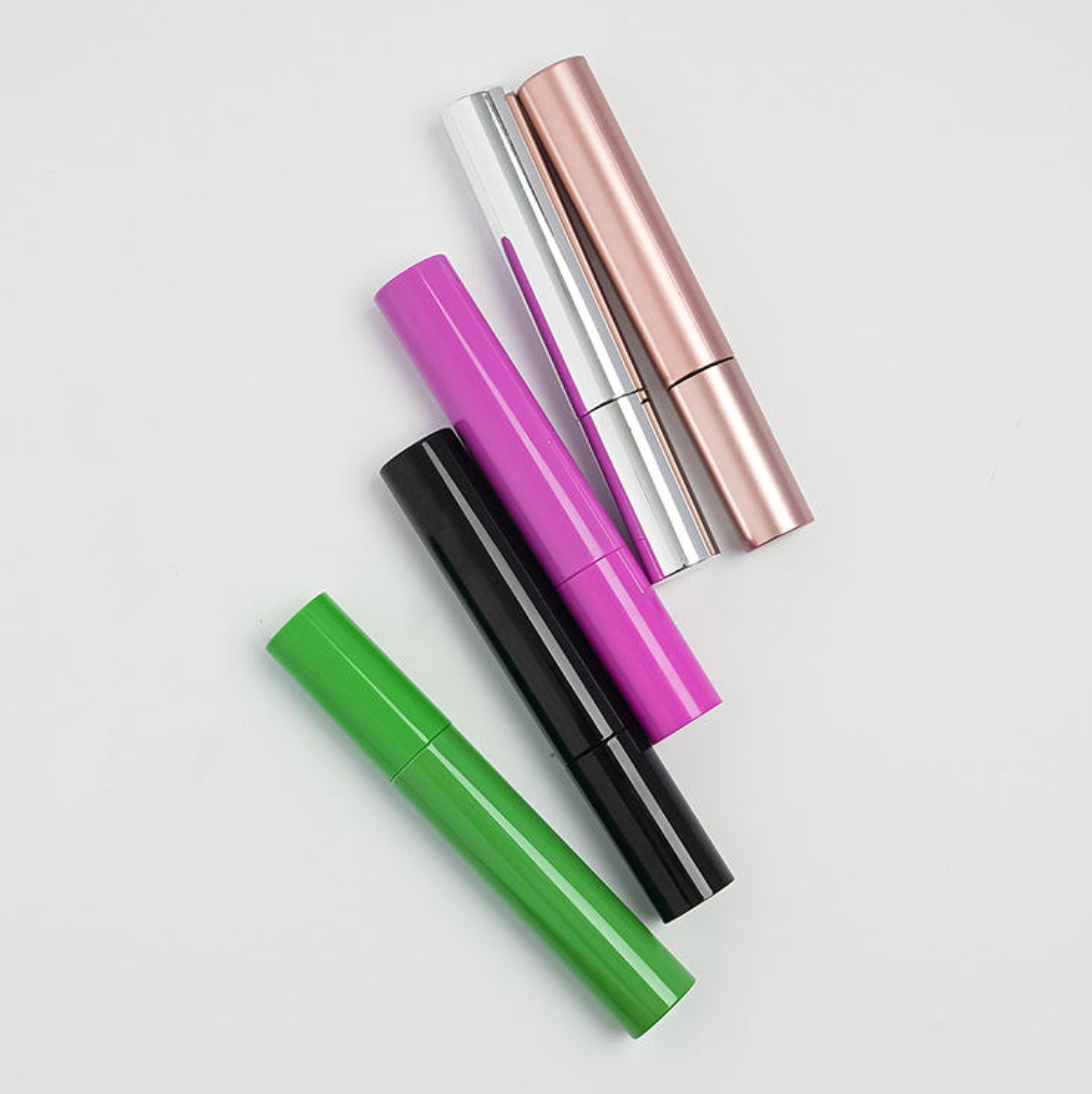Long-Lasting Volume Mascara
