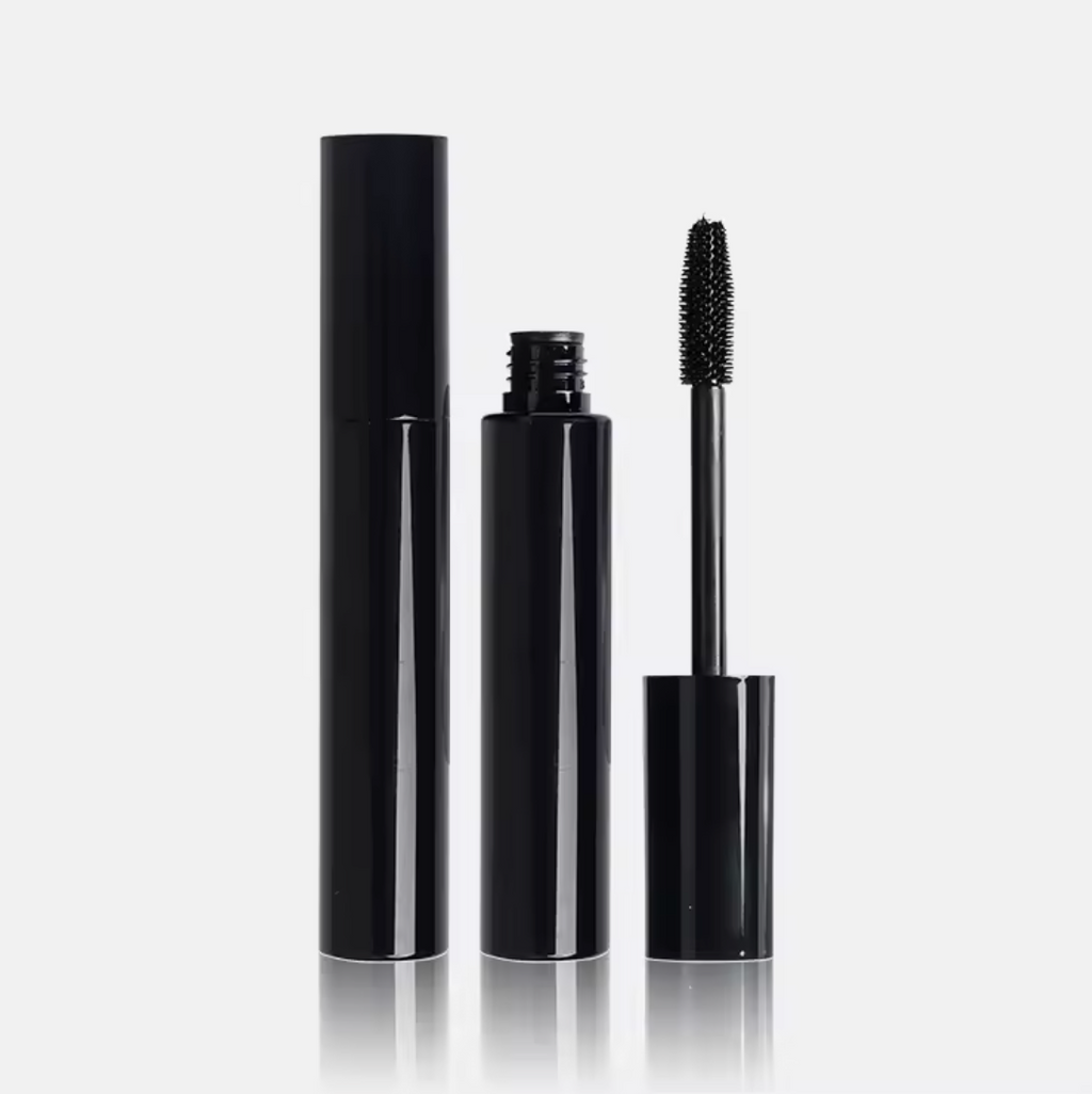 Long-Lasting Volume Mascara