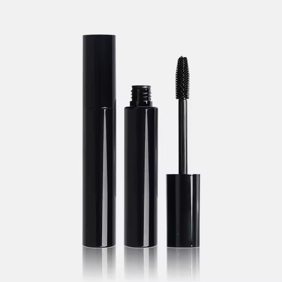 Long-Lasting Volume Mascara
